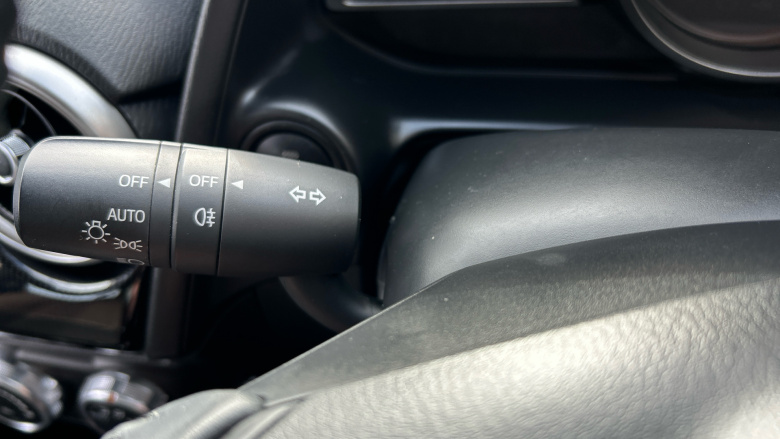 Mazda 2 1.5 Skyactiv G 75 SE-L 5dr Petrol Hatchback